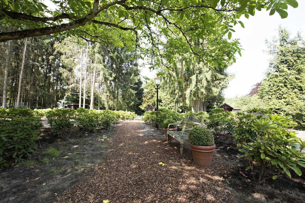 De Vrolijcke Bosmuis Bed and Breakfast Bergeijk Exteriör bild