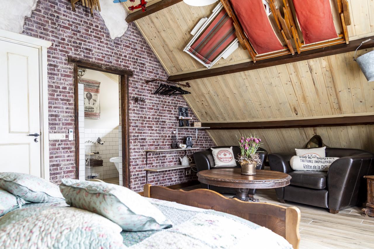 De Vrolijcke Bosmuis Bed and Breakfast Bergeijk Exteriör bild