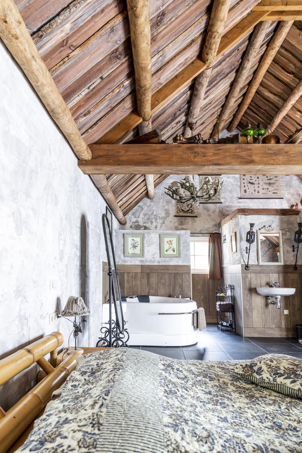 De Vrolijcke Bosmuis Bed and Breakfast Bergeijk Exteriör bild