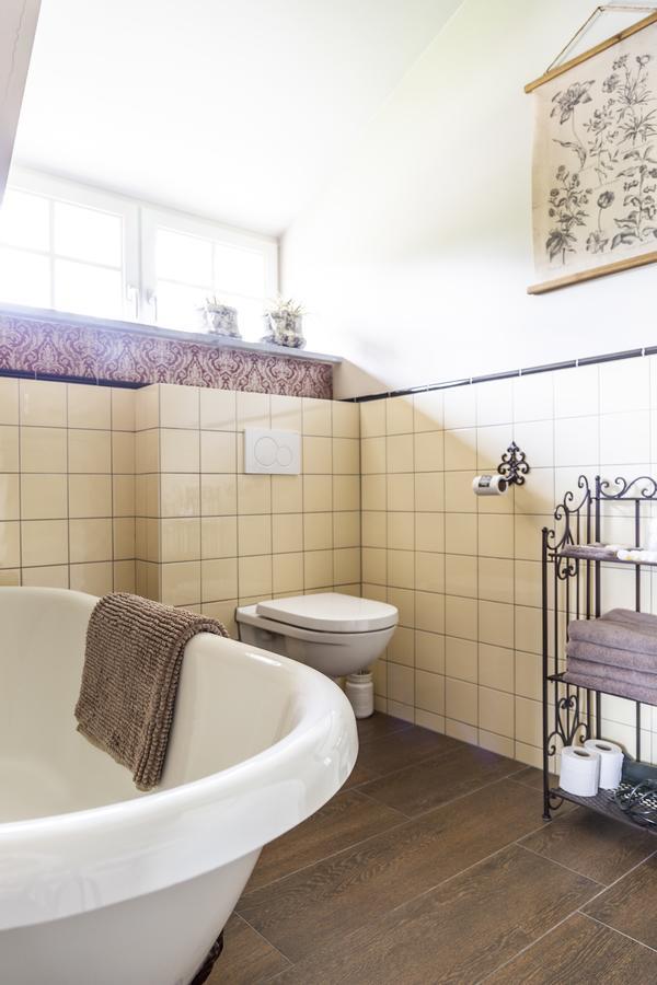 De Vrolijcke Bosmuis Bed and Breakfast Bergeijk Exteriör bild
